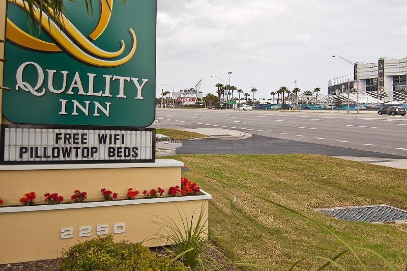 Quality Inn Daytona Speedway - I-95 Daytona Beach Exterior foto